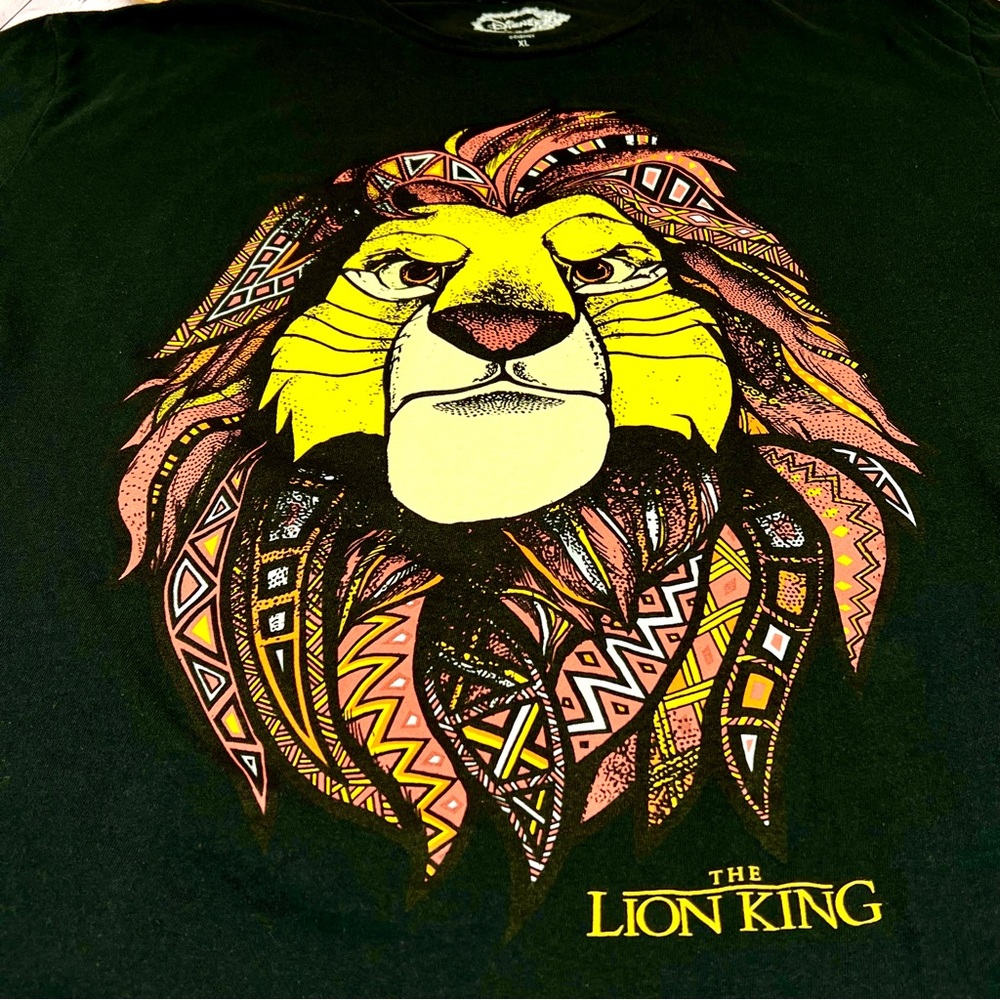 DISNEY Lion King Short Sleeve Tee - Picture 2 of 6
